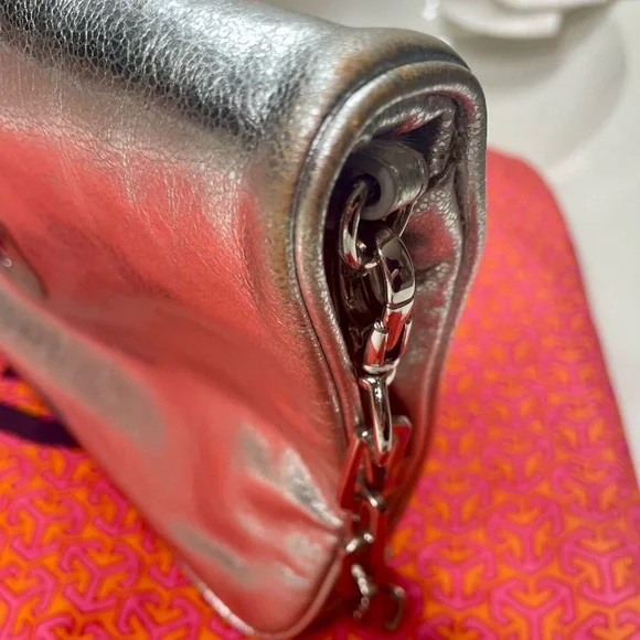 Tory Burch Metallic Reva Silver Clutch - Picture 5 of 14